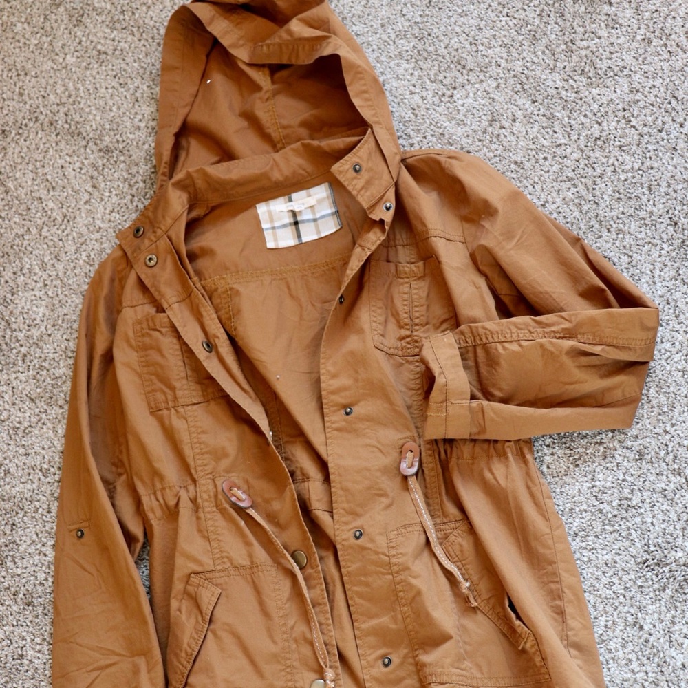 Camel Jacket - Picture 2 of 3